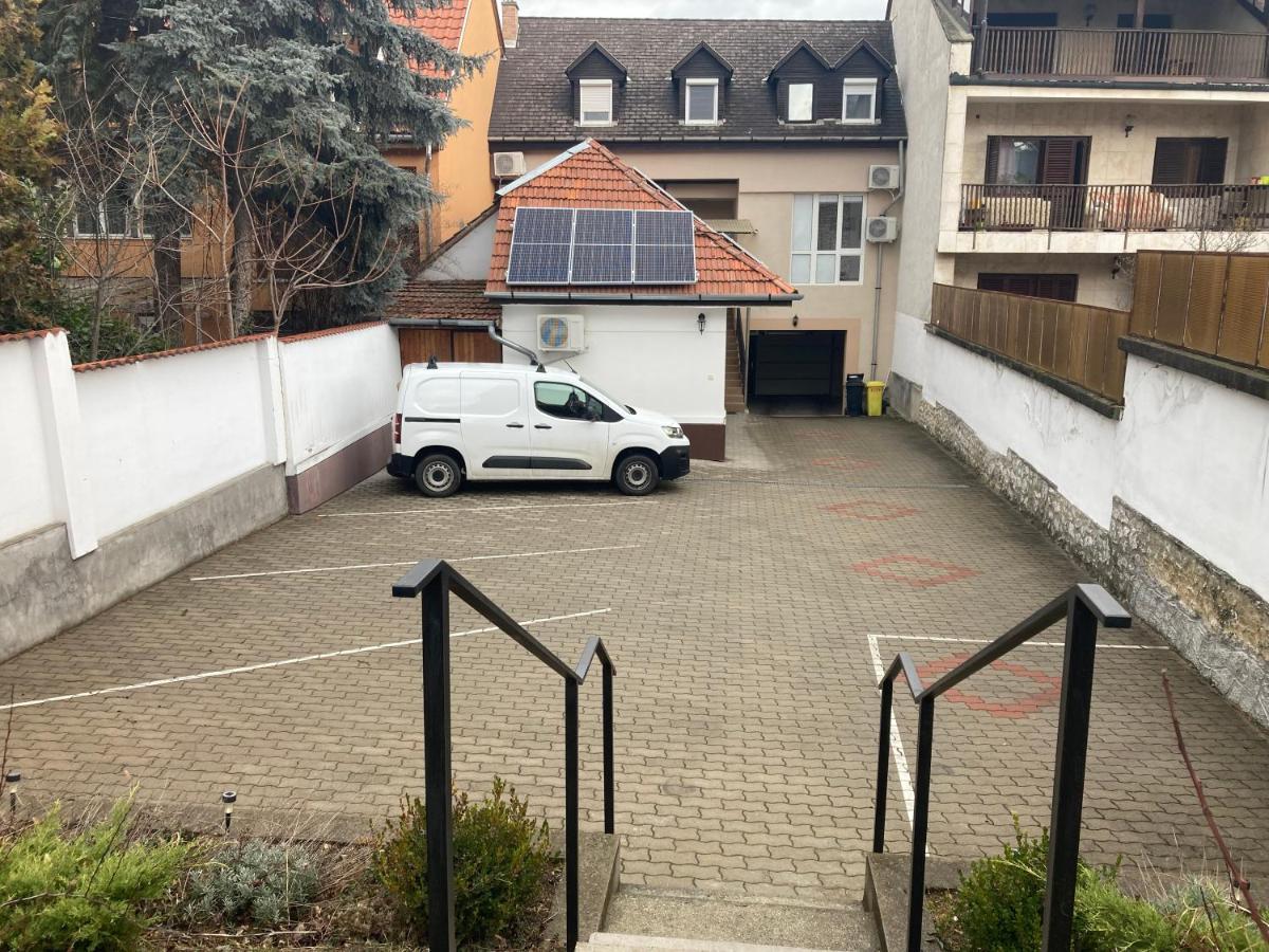 Oreo Apartman 埃格尔 外观 照片