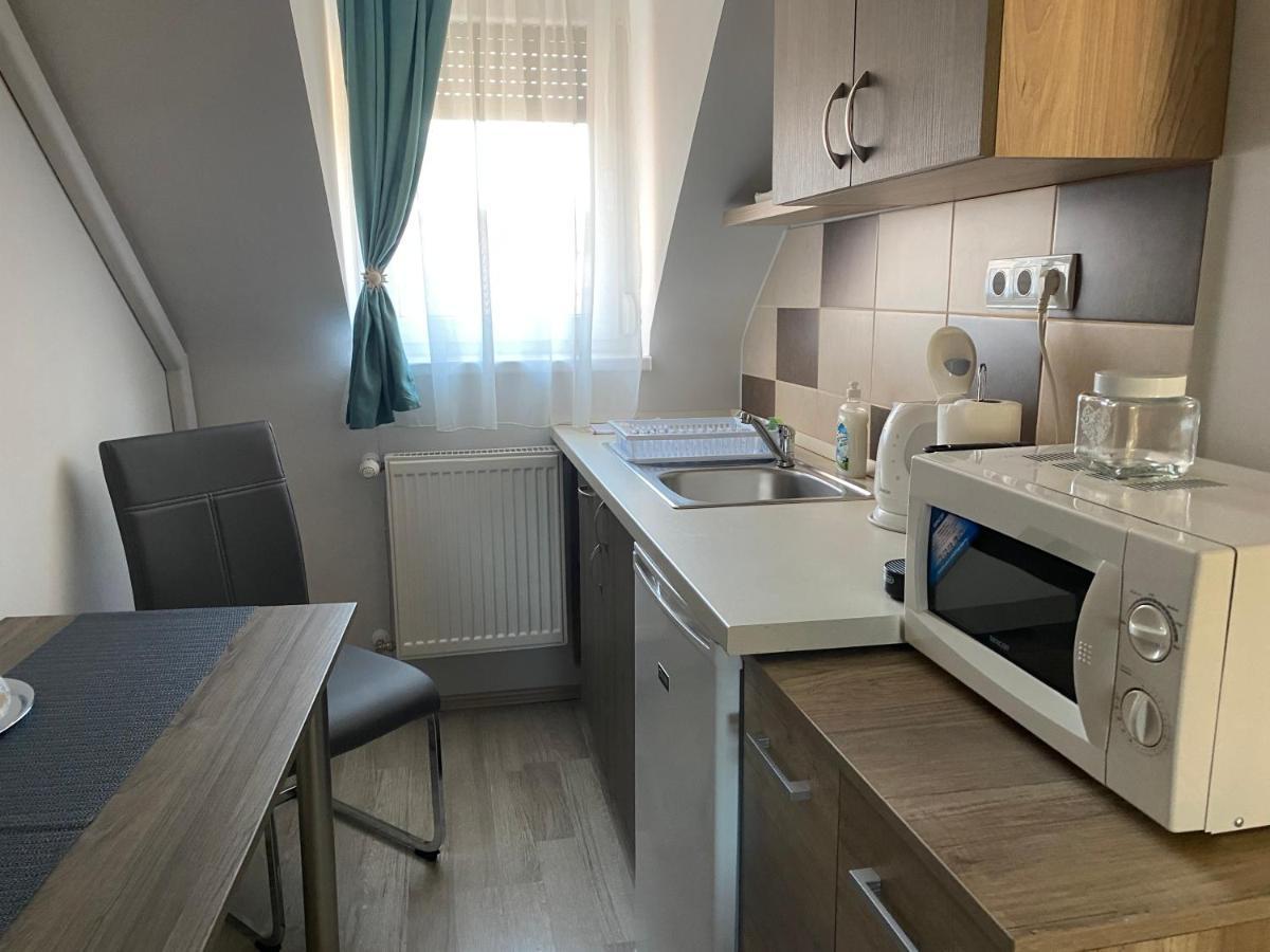 Oreo Apartman 埃格尔 外观 照片