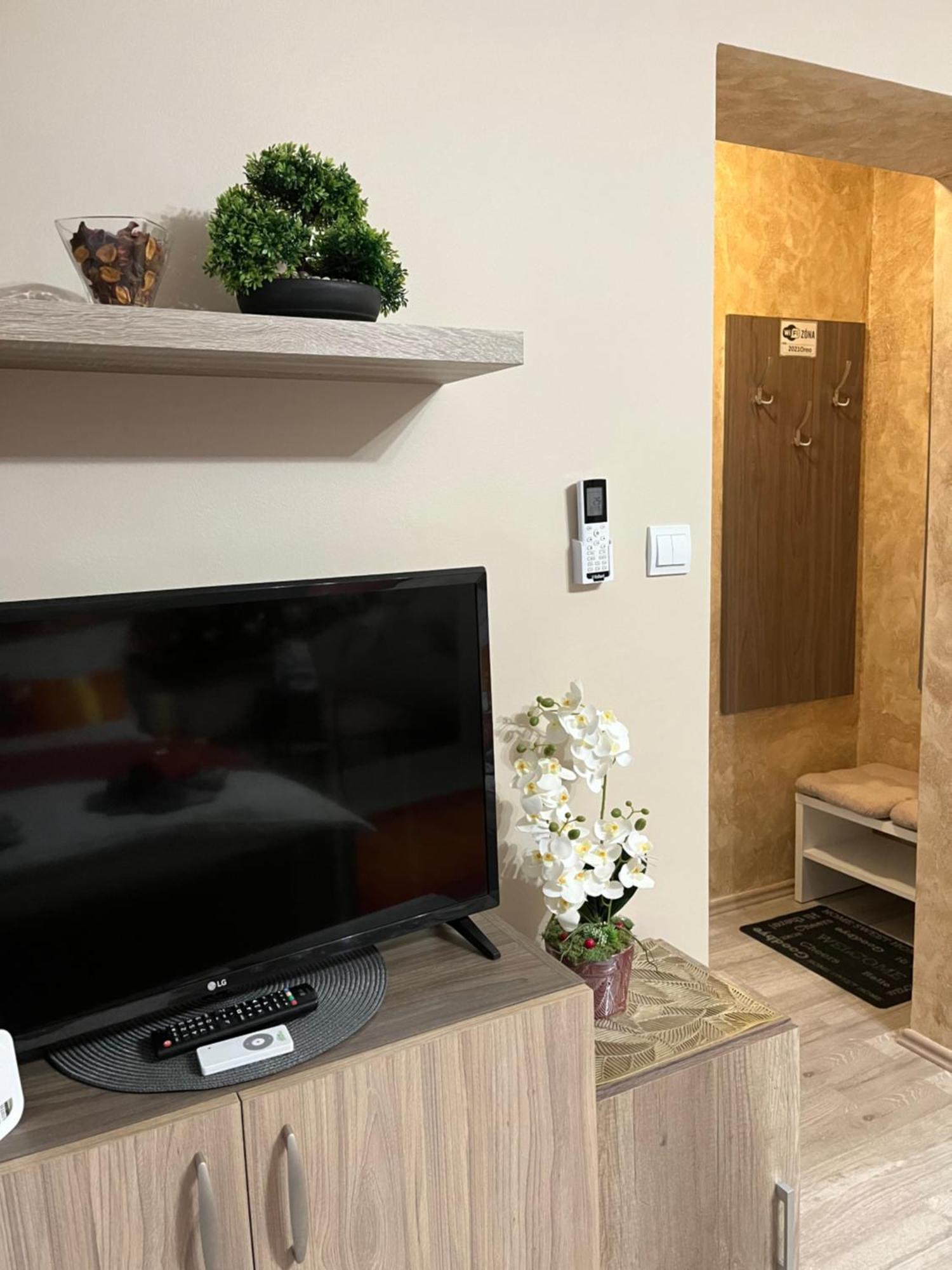 Oreo Apartman 埃格尔 外观 照片