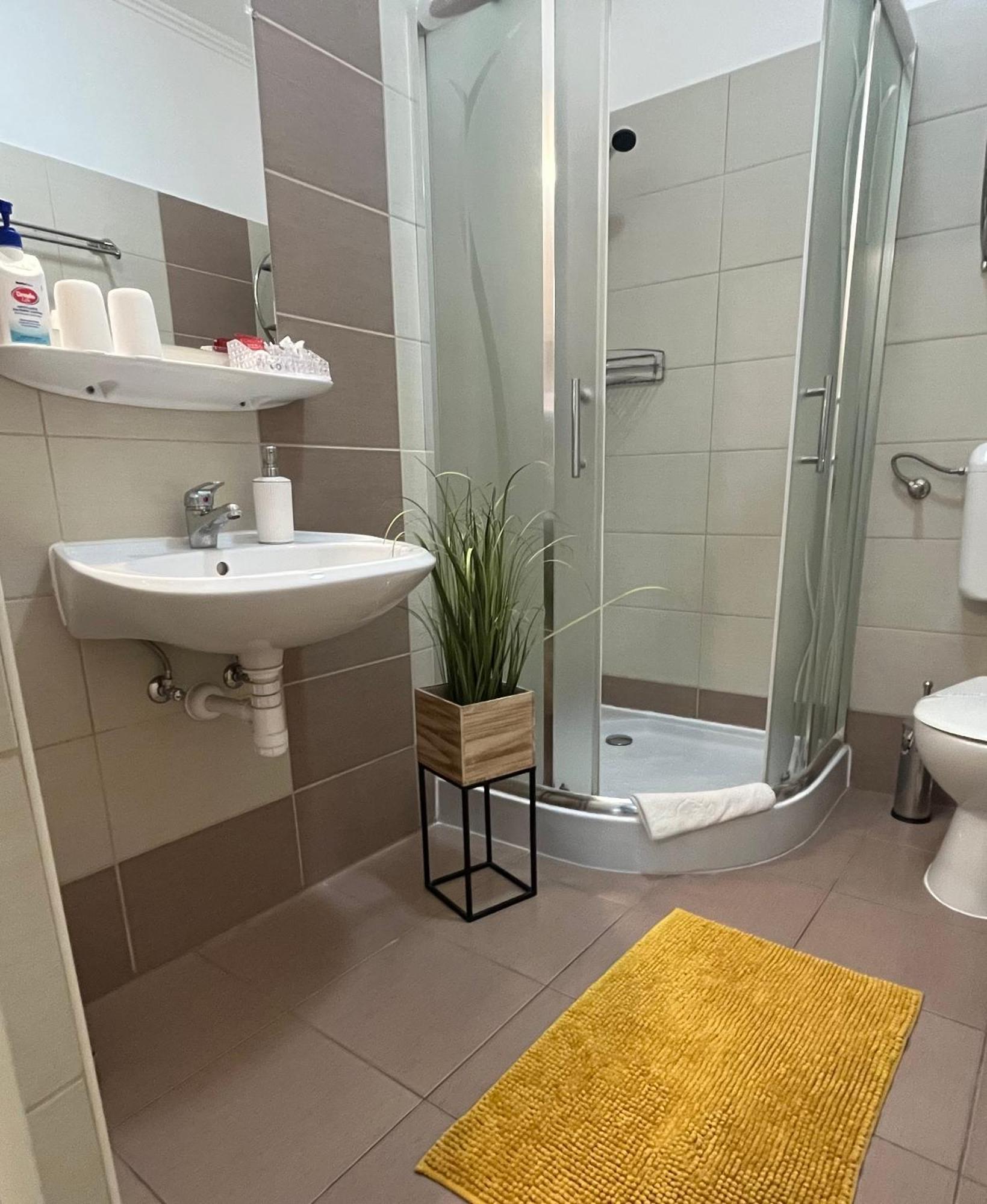 Oreo Apartman 埃格尔 外观 照片
