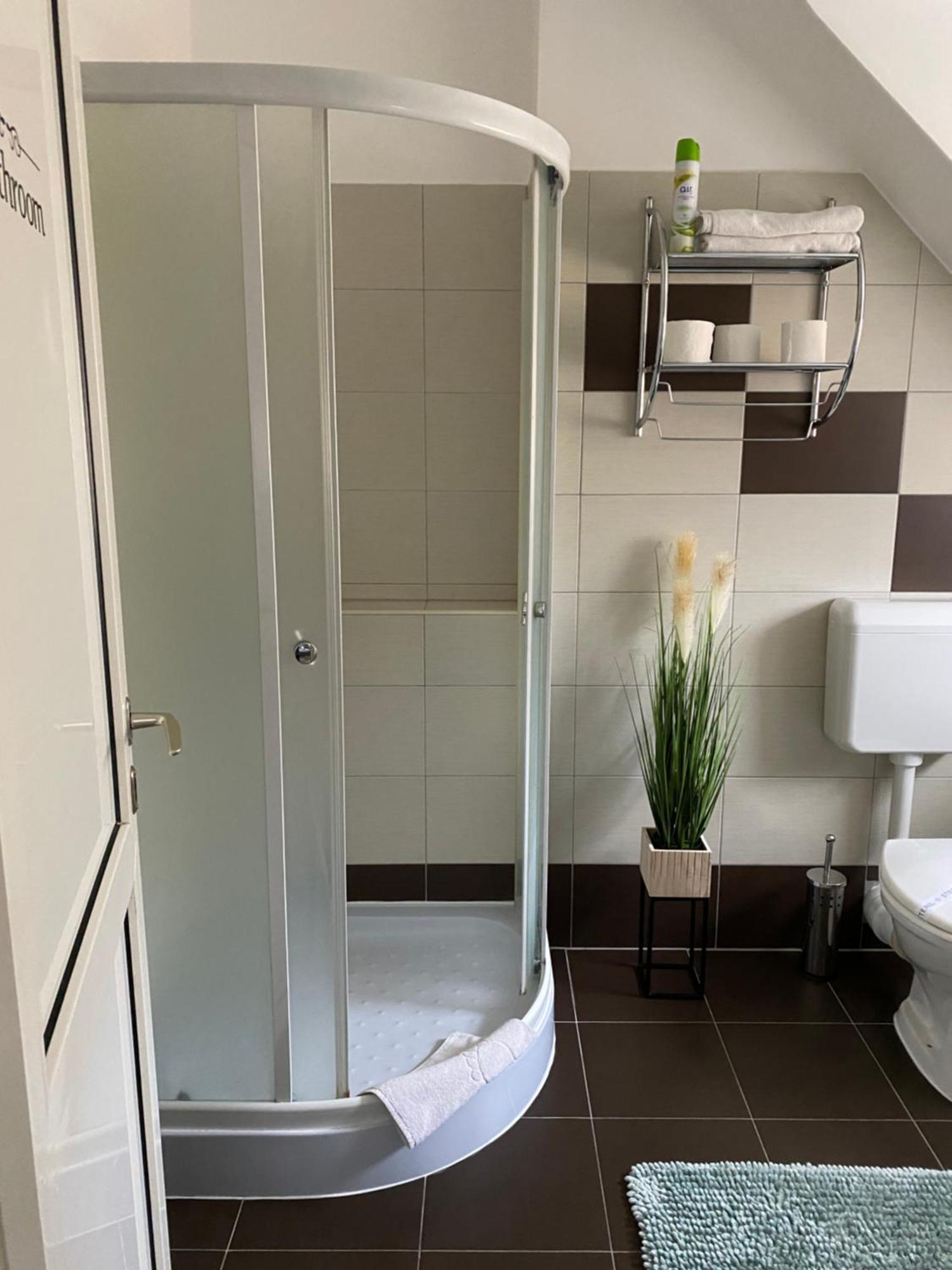 Oreo Apartman 埃格尔 外观 照片